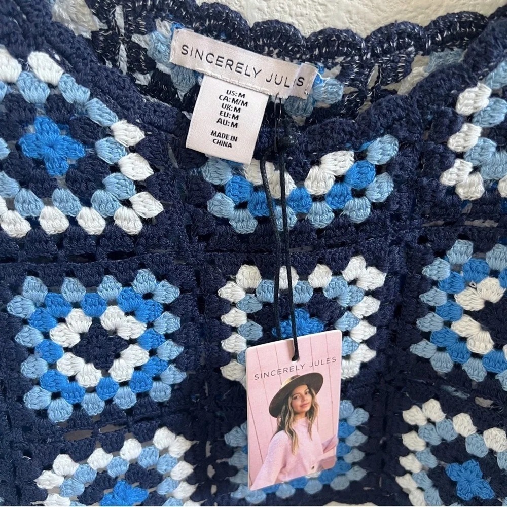 Sincerely Jules Womens‎ Blue Crochet Granny Square Crop Tank Top Size Medium NWT - Picture 6 of 6